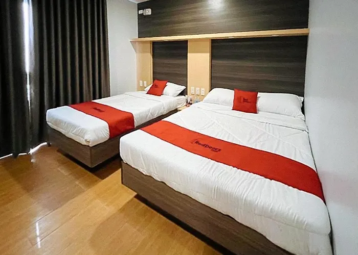 Reddoorz Near Southwestern 호텔 세부