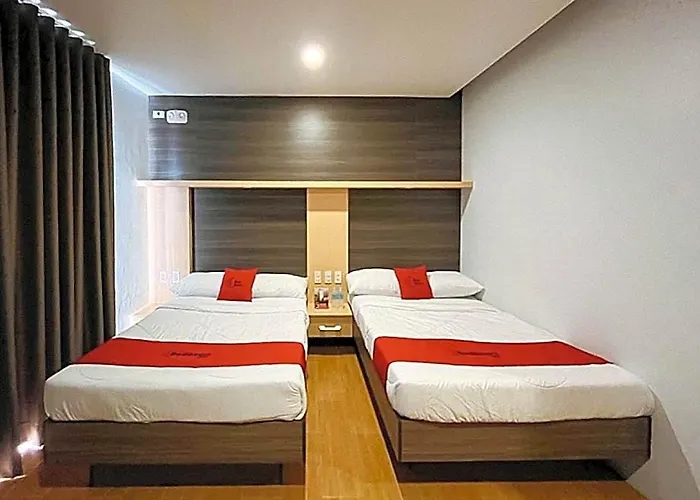 Reddoorz Near Southwestern 호텔